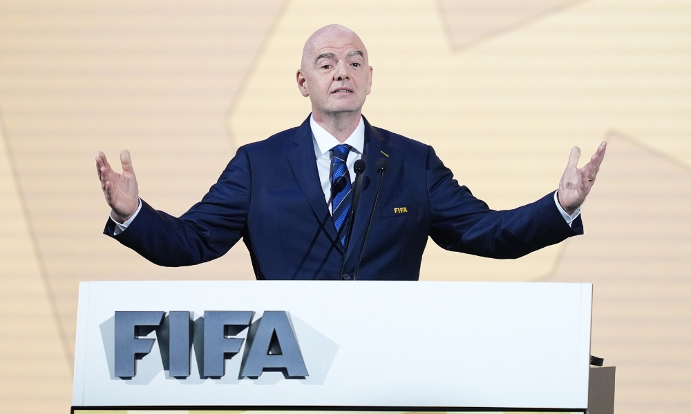 或通过肢体 或通过肢体